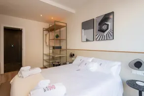 Petit Luxe Tobella Dreta - Image 2