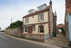 Blakeney House - Image 2