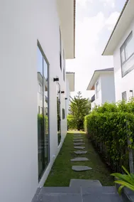 M VILLAS Seaside w 4 Bedrooms + Private Pool for 8 - Image 3
