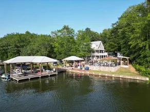 Perrydise Lakehouse w Pool, Hot Tub & Sunset Views - Image 4