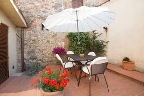 Three-room apartment with courtyard for 4 people 5 min. from the center Yes - Image 4