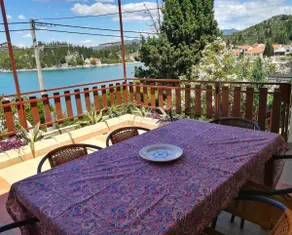Two-bedroom seaside home in quiet fishing village - Image 5