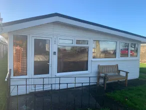 Dartmouth 2 Bed Detached Chalet 144 Norton Park - Image 4