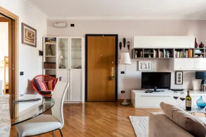 Hostly - Family Home Strada dell'Olio - Brand new 2BR, 2 Bathrooms with AC - Image 3