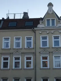 Top floor apartment with rooftop terrace - Image 4
