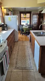 Charming century old Farmhouse - Image 4