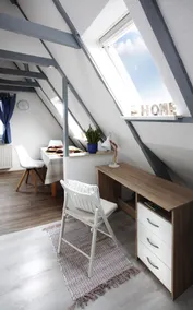 Guest room-Syke - Image 4