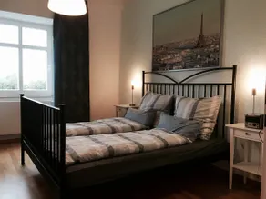 Bright cozy old building apartment with lots of charm - Image 2