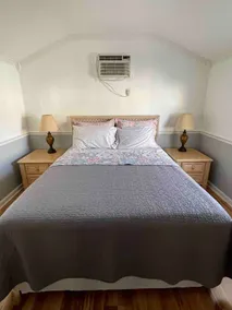 Adorable one bed room guest house with shared pool - Image 3