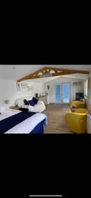 Luxury Coastal Garden Lodge • Walk to the Beach - Image 5
