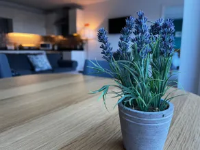 Lovely two bedroom seaside apartment - Image 2