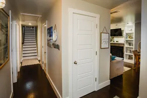 Peaceful Cottage/Private Parking & Backyard/Strong WiFi/Walk to Sheridan Beach! - Image 3