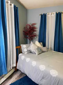 Waves of Blue Downtown Homestay - Image 3