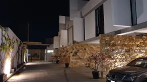 House BJ37, great location, comfort and security - Image 4
