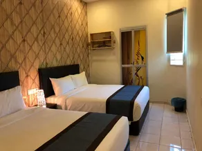 Villa@20pax Private Swimming Pool with Jacuzzi/KTV - Image 4