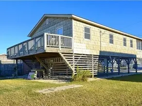 Beachburg - Walk to the beach! - Image 2