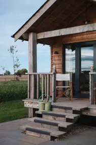Waterfront Cabin 2 with Outdoor Bath - Image 2
