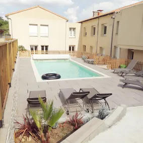 5 bedroom 3 bathroom cottage with terrace - Image 3