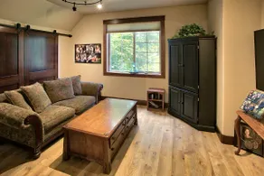 2-Bdrm Suite: Near dwntwn, BSU, I-84, & airport! - Image 3