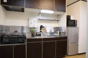 Robert's apartment, 1-minute walk from the station, with excellent access to Sakae and Nagoya stations, designer furniture. - Image 4