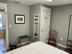 Jubilee Cottage in the heart of Daphne! - Image 5