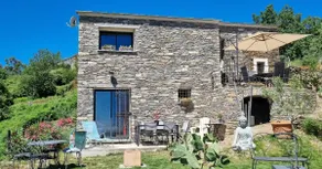 Domaine Colonna-Santini Gîte avec Piscine & Spa, Vue Mer et Montagnes - Image 4