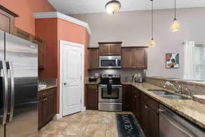 Contemporary Apartment “Downtown Belleville” - Image 5
