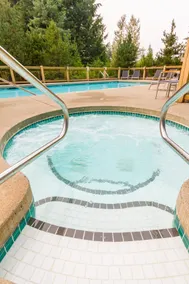 Family-Friendly 3BRM:Wood Fire, Hot Tub-Sleeps 8! - Image 5