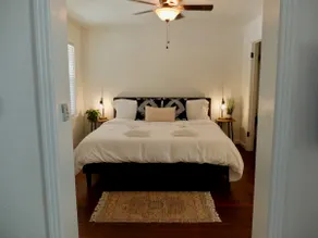 #6 Cozy 1938 Boho Bungalow ON historic MainStreet! - Image 5