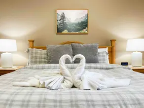 Branson Cabin with Two Master Suites! - Image 2