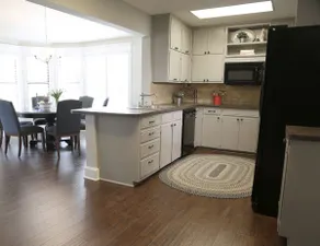 Close to DFW airport, all sport venues & shopping - Image 5