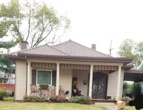 La'Chic Boutique Bungalow 3 Beds/1.5Baths - Image 2