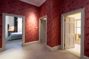 5* Luxury Suite Central Edinburgh stunning views of Edinburgh Castle! - Image 3