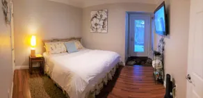 Hillside Retreat Private 2-Room Guest Unit & Pool - Image 3
