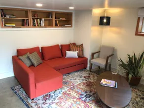 The Glam Pad | Walkable | Convenient to Light Rail - Image 5