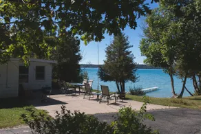 Lakefront Torch Cottage: Fun in all seasons! - Image 2
