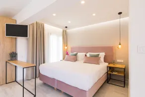 Elegant Suite | V Luxury Suites - Image 3