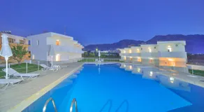 Triple Studio with Pool View - Reina Apartments - Image 5