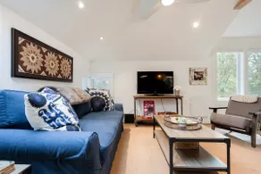 Luxury Farmhouse-Style Living in the Heart of Bainbridge - Image 3