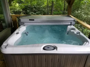 Romantic & Secluded! Blowing Rock, Views, Hot tub - Image 4