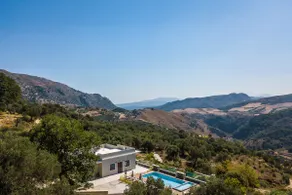 Villa Aloni, intimité absolue, vue imprenable sur la campagne et la montagne - Image 5