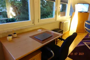 Two bedrooms, parking at the house - Image 5