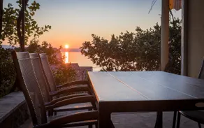 MORE Podgora Luxury Design Apartment - Image 3