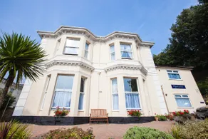 Clydesdale Apartments - Garden Apartment - Image 2