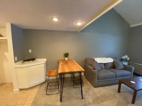 Cozy Condo in the Heart of Smugglers' Notch Resort - Image 3