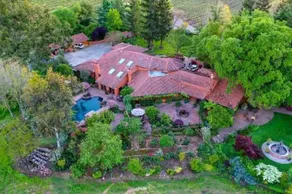 Wine Country Ranch Retreat, sleeps 16, 2HRS to SF - Image 2