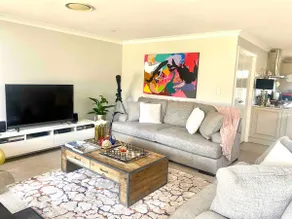 Luxurious, Cosy & Relaxed Apartment with Spa - Image 4