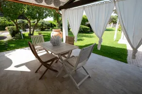 Villa with private pool near the beach - Image 4