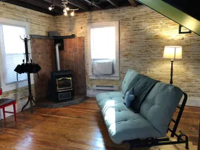 Rolling River Guest House ~ Cozy & Fun - Image 3
