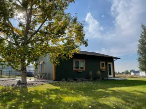 Private Cottage Between Bozeman and Big Sky - Image 3
